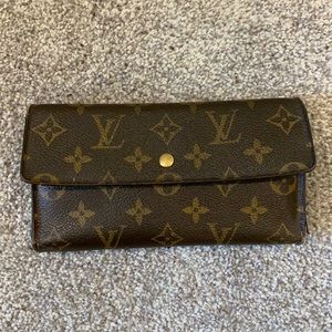 Louis Vuitton International Wallet